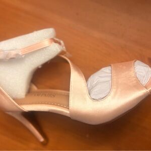 Mysoft NWT Women's Peep Toe High Heel Sandals Pumps Strappy Elegant